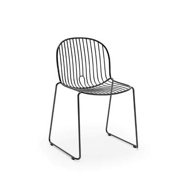 Bom preço Cadeira e mesa de ar livre arredondadas cadeiras de ar livre em malha de metal empilháveis para jardim e café on-line