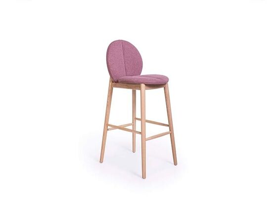 Bon prix Des tabourets de bar enduits de design élégant Des jambes en cendres solides Pour les restaurants des hôtels et cafés en ligne