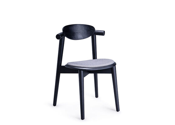 Bon prix Chaise de restaurant rembourrée en bois noir peinture ouverte coussinée sans bras pour le café en ligne
